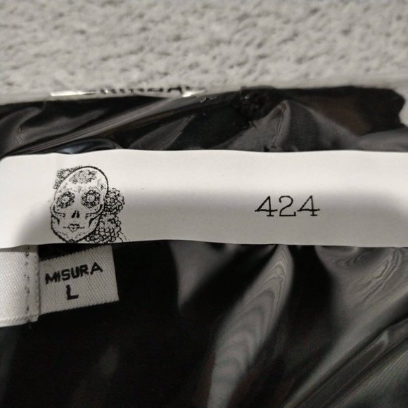 Vintage Moschino Jeans T Shirt Womens L Black Peace Embroidered Logo Graphic Top - Picture 14 of 14